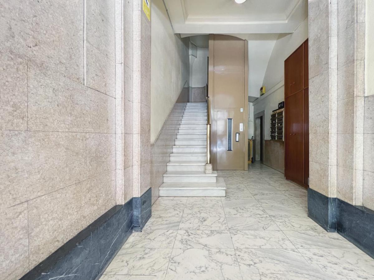 Stay U-Nique Apartments Fontanella برشلونة المظهر الخارجي الصورة